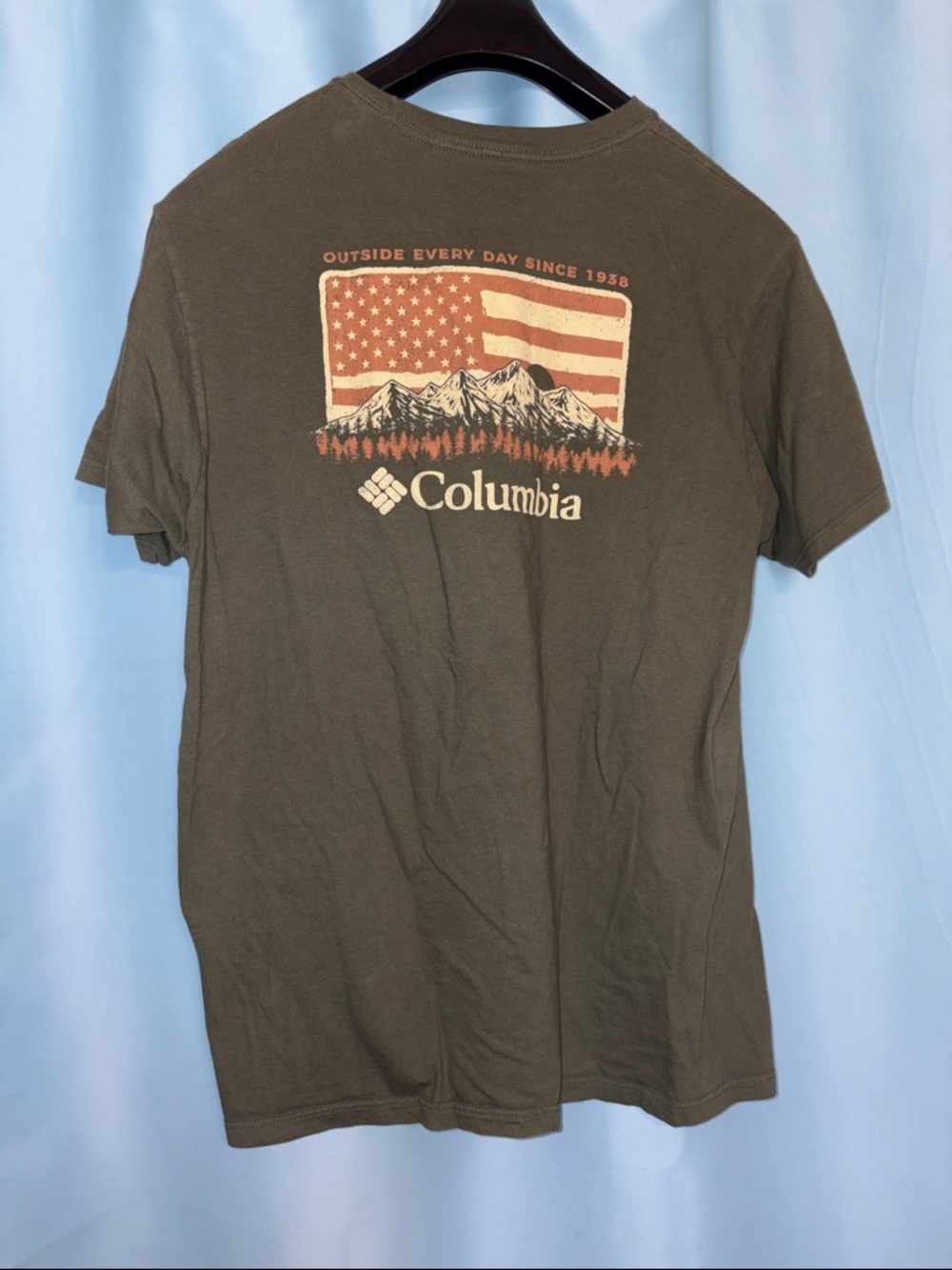 Columbia Men's Olive Green Graphic Backprint Short-Sleeve Tee